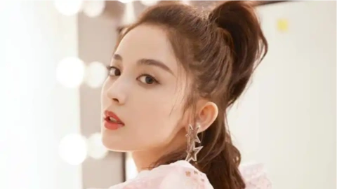 唐飞机直播途中失事身亡